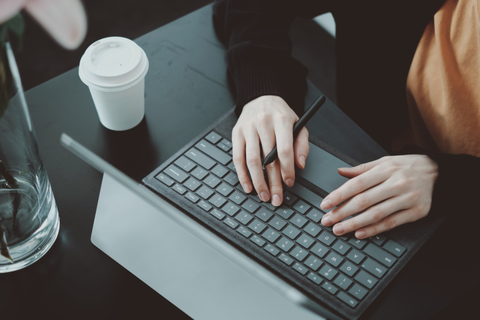 Managing the Emerging Risks from Remote and Hybrid Working